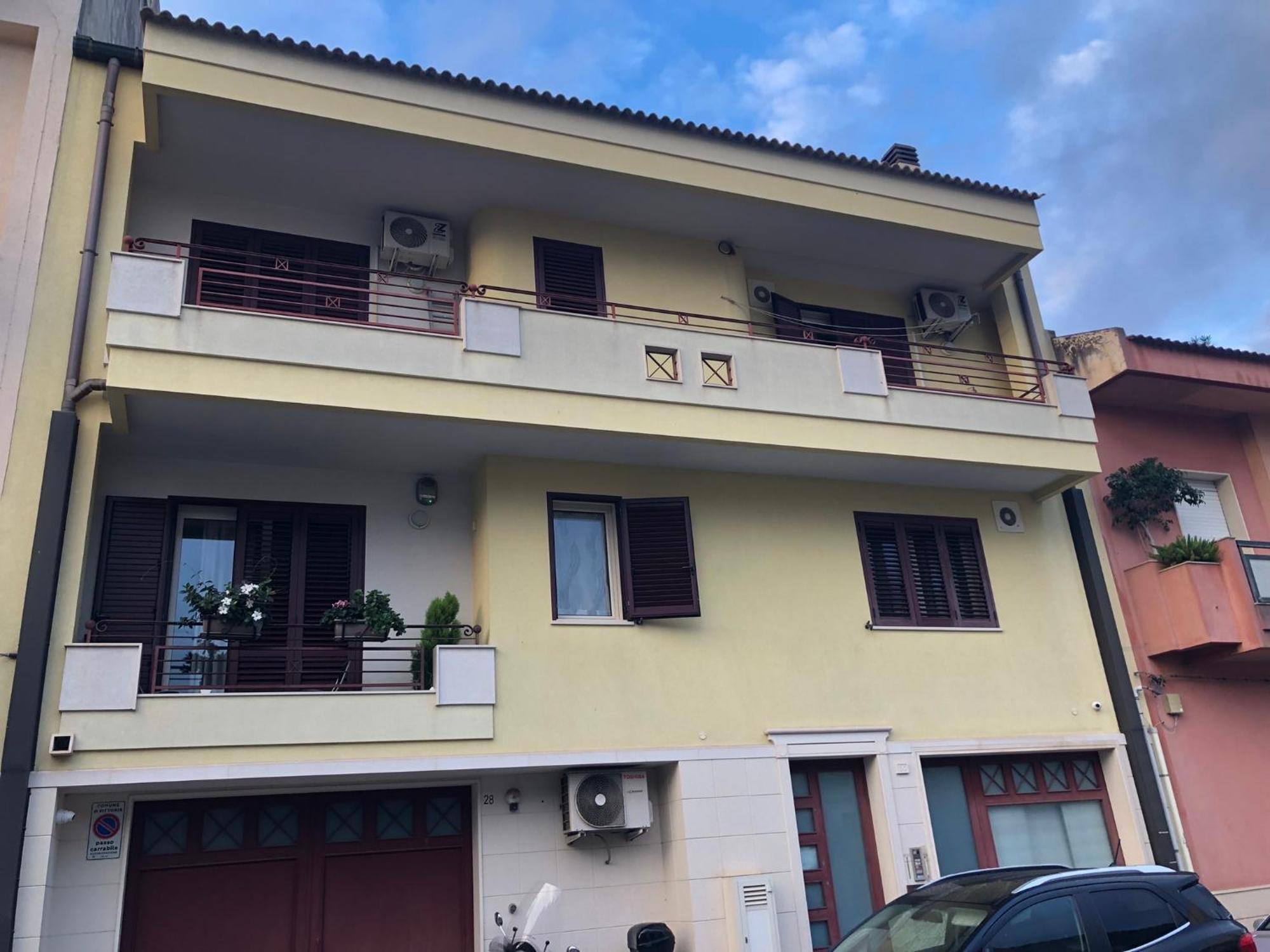 Mansarda Mentana Apartment Vittoria Bagian luar foto